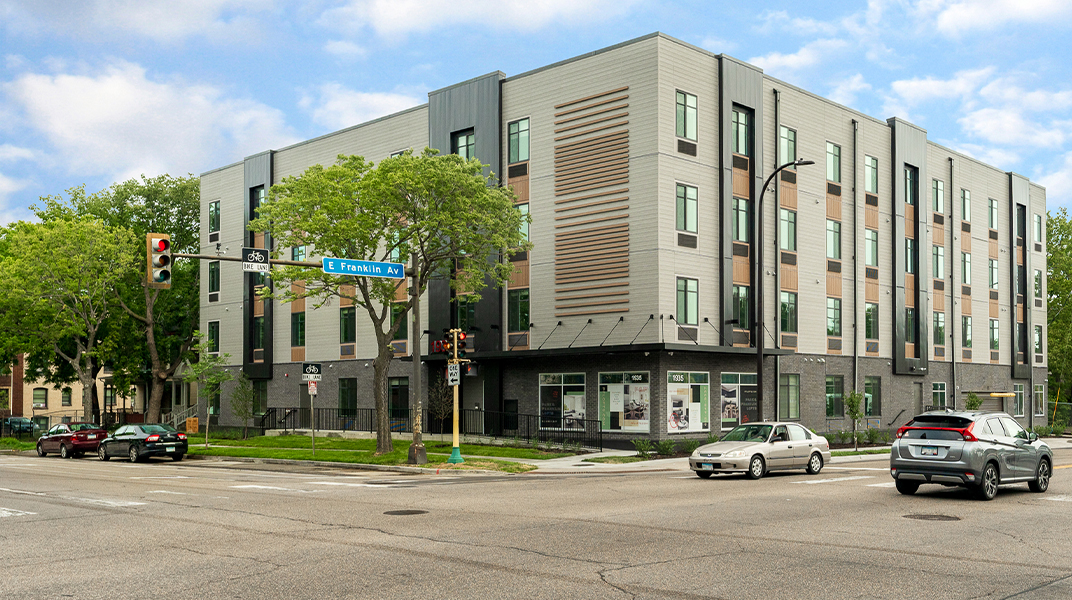 a Park & Franklin Apartments Kitchen